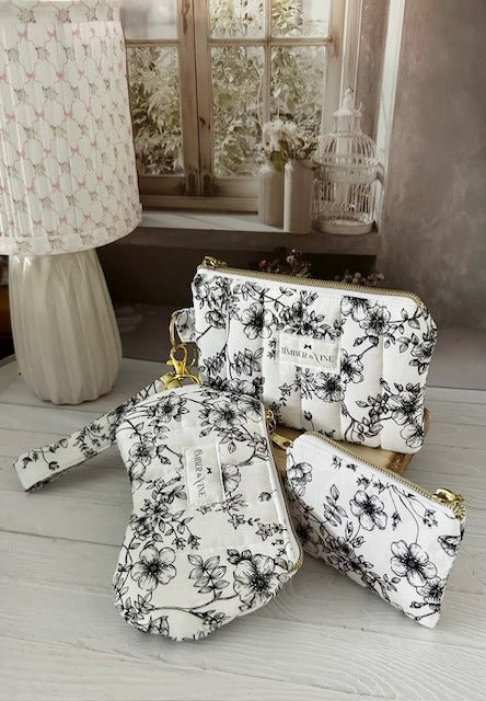 Wristlet Wallet & Keychain Sets - Black & White Floral